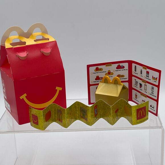 Lil McDonalds Happy Meal Toy 2025 Gold Happy Meal Box #21 - Picture 3 of 6